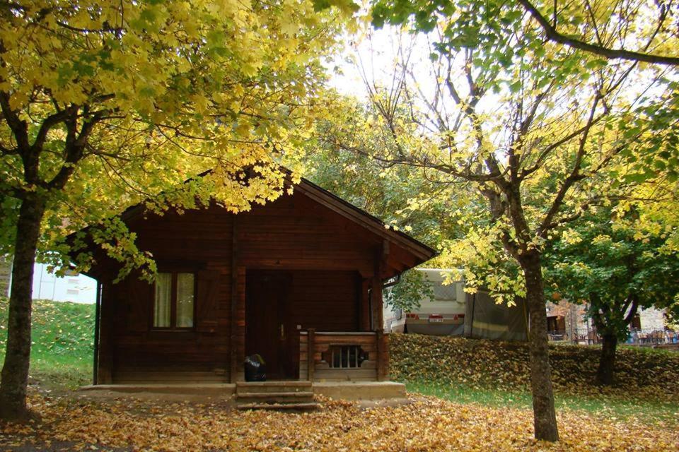 Hotel, Bungalows Y Camping Viu Bagian luar foto