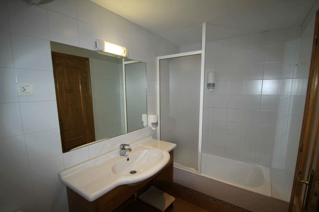Hotel, Bungalows Y Camping Viu Ruang foto