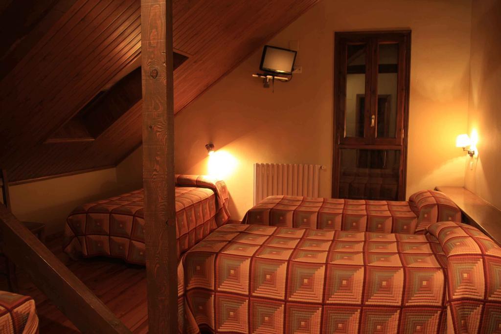 Hotel, Bungalows Y Camping Viu Bagian luar foto