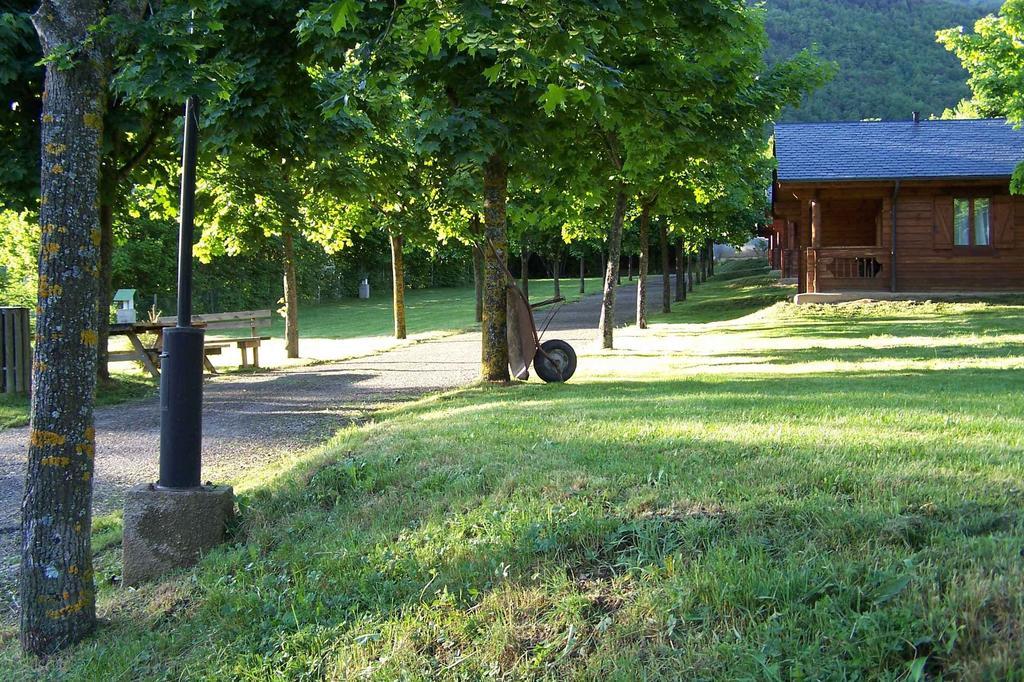 Hotel, Bungalows Y Camping Viu Bagian luar foto