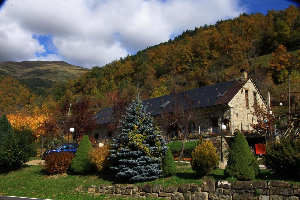Hotel, Bungalows Y Camping Viu Bagian luar foto